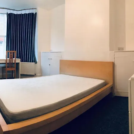 City Center Spacious Bedrooms Canterbury Exterior photo