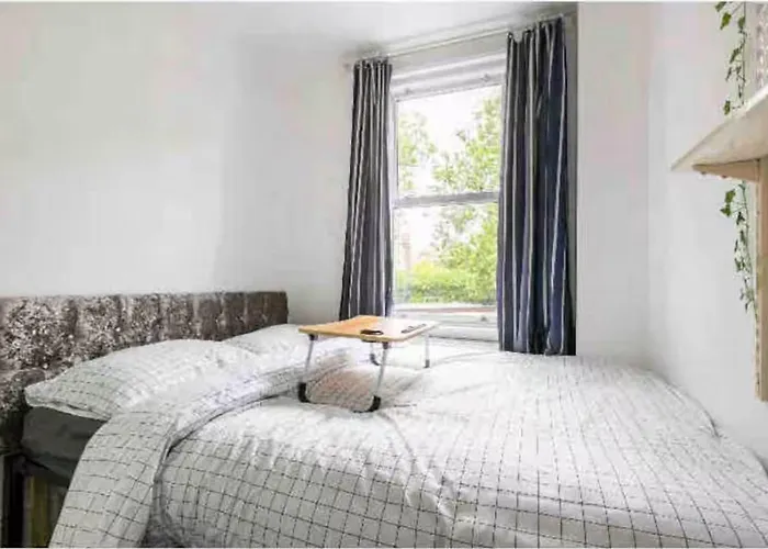 City Center Spacious Bedrooms