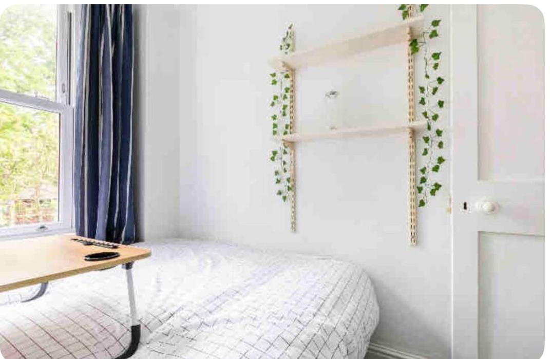 Homestay Center Spacious Bedrooms